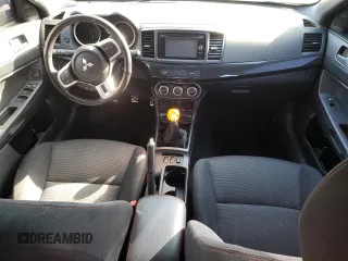 2015 Mitsubishi Lancer Evolution Final Edition z VIN JA32W7FV8FU028275, wystawiony jako Copart lot #77591623 z przebiegiem 44 124 mil mil oraz . Historia ofert i sprzedaży dostępna na DreamBid. Obrazek 8.