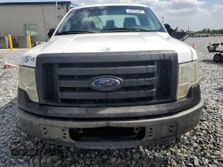 2011 Ford F-150 XL with VIN 1FTMF1CM2BKD82463, listed as a Copart auction lot 52452975 with 324,446 mi miles and Clean Title. Bid and sale history available at DreamBid. Image 5.