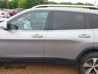 2020 Jeep Cherokee Limited с VIN 1C4PJMDX2LD651086, выставлен на аукционе IAAI как лот 42245150 с пробегом 83 254 миль миль и . История ставок и продаж доступна на DreamBid. Изображение 14.