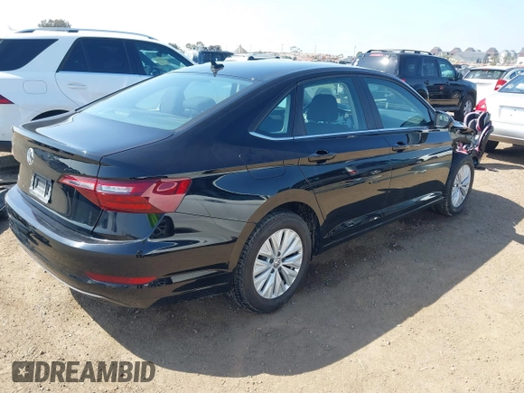 2020 Volkswagen Jetta S z VIN 3VWC57BU1LM083539, wystawiony jako IAAI lot #41852024 z przebiegiem 35 931 mil mil oraz . Historia ofert i sprzedaży dostępna na DreamBid. Obrazek 4.