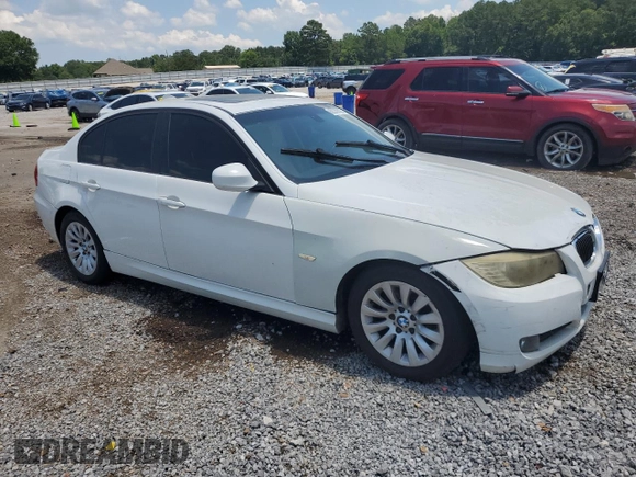 2009 BMW 3 Series 328i with VIN WBAPH77559NL82508, listed as a Copart auction lot 62209325 with 194,287 mi miles and Clean title. Bid and sale history available at DreamBid. Image 4.