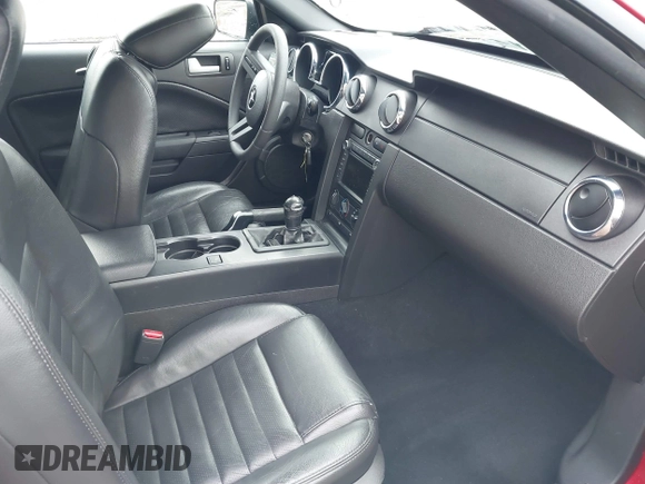 2008 Ford Mustang GT Deluxe with VIN 1ZVHT85H585146235, listed as a IAAI auction lot 41277038 with 138,033 mi miles and . Bid and sale history available at DreamBid. Image 5.