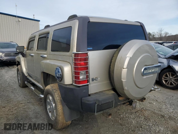 2006 Hummer H3 z VIN 5GTDN136468104373, wystawiony jako Copart lot #82963194 z przebiegiem Nie podano mil oraz Nie do naprawy. Historia ofert i sprzedaży dostępna na DreamBid. Obrazek 2.