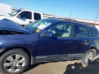 2010 Subaru Outback Limited Power Moon с VIN 4S4BRCLC0A3350214, выставлен на аукционе IAAI как лот 41740534 с пробегом 244 341 миль миль и . История ставок и продаж доступна на DreamBid. Изображение 14.