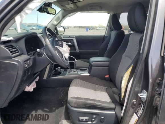2021 Toyota 4Runner SR5 with VIN JTEMU5JR0M5962609, listed as a Copart auction lot 55848695 with 61,595 mi miles and Salvage title. Bid and sale history available at DreamBid. Image 7.