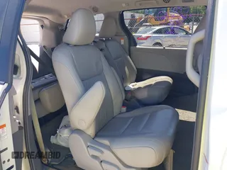 2015 Toyota Sienna XLE с VIN 5TDYK3DC6FS652923, выставлен на аукционе IAAI как лот 42309984 с пробегом 111 737 миль миль и . История ставок и продаж доступна на DreamBid. Изображение 8.