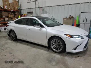 2022 Lexus ES with VIN 58AFZ1B10NU136757, listed as a Copart auction lot 85436704 with 55,491 mi miles and Salvage Title. Bid and sale history available at carsss.com. Image 4.
