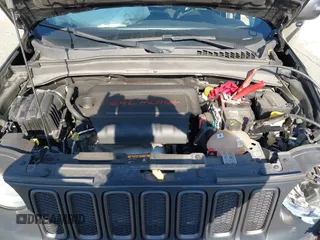 2018 Jeep Renegade Trailhawk with VIN ZACCJBCB7JPH63647, listed as a IAAI auction lot 42103197 with 106,383 mi miles and . Bid and sale history available at DreamBid. Image 10.