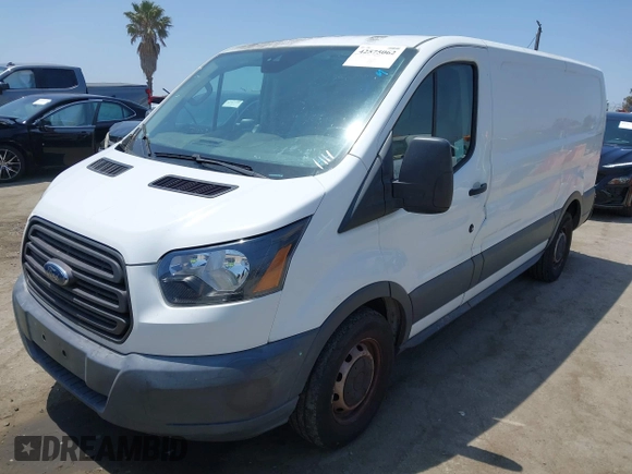 2018 Ford Transit z VIN 1FTYE1YM3JKA17396, wystawiony jako IAAI lot #42575062 z przebiegiem 68 063 mil mil oraz . Historia ofert i sprzedaży dostępna na DreamBid. Obrazek 20.