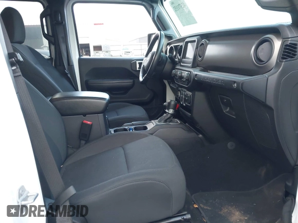 2019 Jeep Wrangler Unlimited Sport S with VIN 1C4HJXDG2KW500662, listed as a IAAI auction lot 42571152 with 45,067 mi miles and . Bid and sale history available at DreamBid. Image 5.