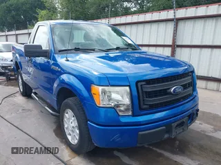 2013 Ford F-150 XL с VIN 1FTMF1CM4DKF58917, выставлен на аукционе IAAI как лот 42075200 с пробегом 133 401 миль миль и . История ставок и продаж доступна на DreamBid. Изображение 1.