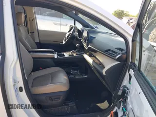 2021 Toyota Sienna Limited with VIN 5TDZSKFC5MS032668, listed as a IAAI auction lot 41858027 with 89,988 mi miles and . Bid and sale history available at DreamBid. Image 5.