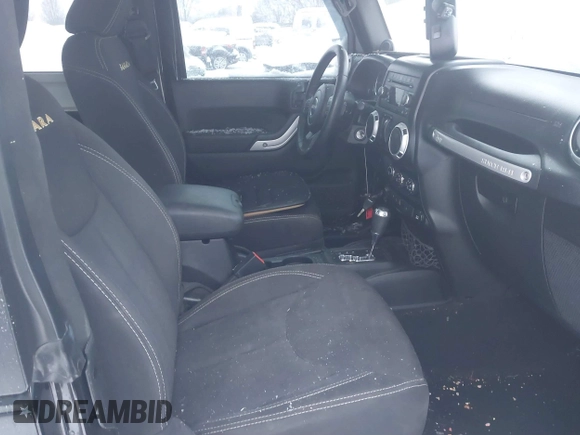 2014 Jeep Wrangler Sahara with VIN 1C4AJWBG3EL190302, listed as a IAAI auction lot 41299284 with 112,476 mi miles and . Bid and sale history available at DreamBid. Image 5.