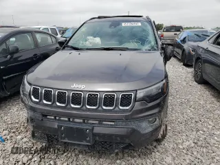 2024 Jeep Compass Latitude z VIN 3C4NJDBN0RT591675, wystawiony jako Copart lot #58857025 z przebiegiem 15 146 mil mil oraz Nie do naprawy • Non repairable. Historia ofert i sprzedaży dostępna na DreamBid. Obrazek 5.