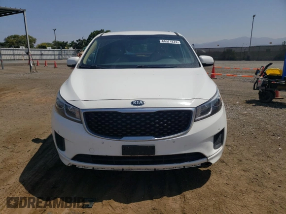 2016 Kia Sedona LX with VIN KNDMB5C16G6215015, listed as a Copart auction lot 66971874 with 161,491 mi miles and Clean Title. Bid and sale history available at carsss.com. Image 5.