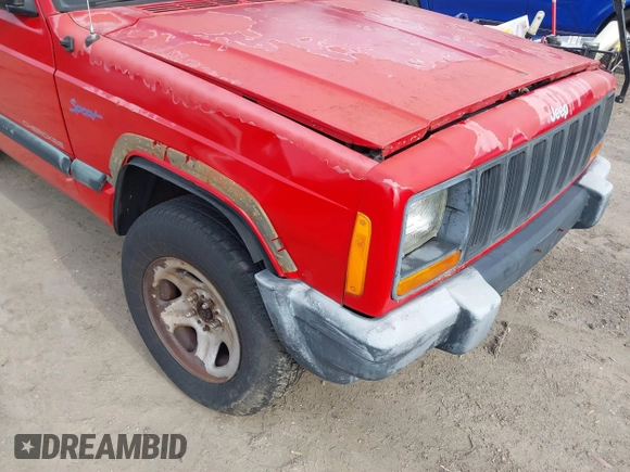 1998 Jeep Cherokee Sport with VIN 1J4FT68SXWL245626, listed as a IAAI auction lot 41630946 with 190,000 mi miles. Bid and sale history available at carsss.com. Image 6.