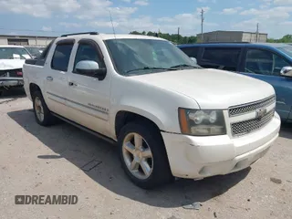 2008 Chevrolet Avalanche LT w/2LT with VIN 3GNEC12028G250998, listed as a IAAI auction lot 42056165 with 273,777 mi miles. Bid and sale history available at carsss.com. Image 1.
