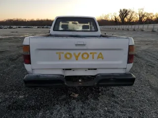 1990 Toyota 2WD Pickups DX with VIN JT4RN93P1L5021226, listed as a Copart auction lot 41758625 with 305,926 mi miles and Salvage Title. Bid and sale history available at carsss.com. Image 6.
