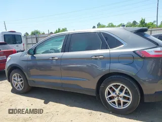 2024 Ford Edge SEL with VIN 2FMPK4J90RBA99942, listed as a IAAI auction lot 42009947 with 1 mi miles. Bid and sale history available at carsss.com. Image 13.