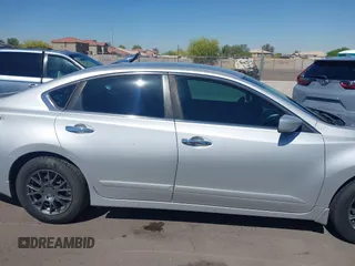 2013 Nissan Altima SV with VIN 1N4AL3AP9DN586463, listed as a IAAI auction lot 42099334 with 181,364 mi miles and . Bid and sale history available at carsss.com. Image 13.