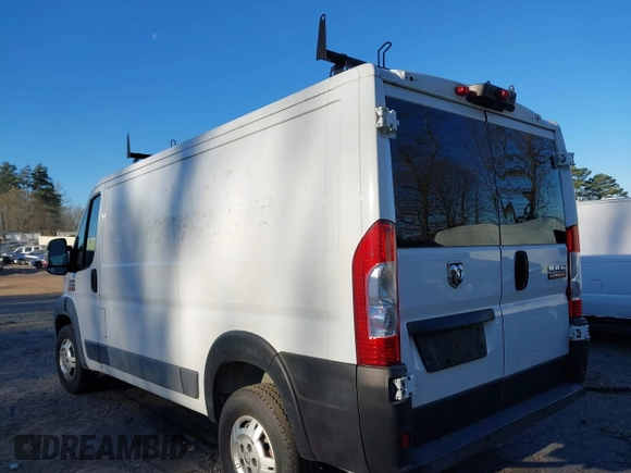 2014 Ram ProMaster Cargo z VIN 3C6TRVAG9EE102642, wystawiony jako IAAI lot #41852746 z przebiegiem 190 275 mil mil oraz . Historia ofert i sprzedaży dostępna na DreamBid. Obrazek 3.