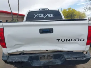 2016 Toyota Tundra SR5 z VIN 5TFDW5F15GX491017, wystawiony jako IAAI lot #42033427 z przebiegiem 97 290 mil mil oraz . Historia ofert i sprzedaży dostępna na DreamBid. Obrazek 16.