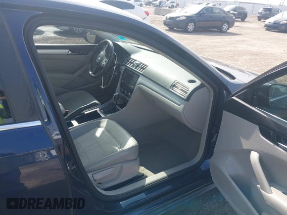 2012 Volkswagen Passat SE with VIN 1VWBH7A3XCC083374, listed as a IAAI auction lot 41585778 with 187,362 mi miles. Bid and sale history available at carsss.com. Image 5.