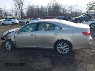 2012 Lexus ES with VIN JTHBK1EG4C2473938, listed as a IAAI auction lot 41505118 with Not Provided miles. Bid and sale history available at carsss.com. Image 14.