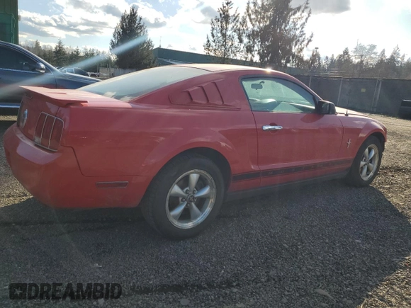 2008 Ford Mustang Deluxe z VIN 1ZVHT80NX85126043, wystawiony jako Copart lot #47953715 z przebiegiem 213 529 mil mil oraz Szkoda całkowita • Salvage title. Historia ofert i sprzedaży dostępna na DreamBid. Obrazek 3.