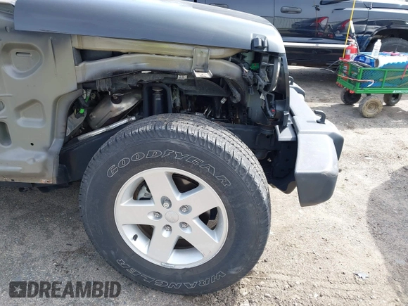 2017 Jeep Wrangler Unlimited Sport with VIN 1C4BJWDG4HL538582, listed as a IAAI auction lot 41921436 with 32,006 mi miles. Bid and sale history available at carsss.com. Image 18.