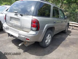 2002 Chevrolet TrailBlazer LS with VIN 1GNDS13S822194130, listed as a IAAI auction lot 42130711 with 196,938 mi miles and . Bid and sale history available at DreamBid. Image 4.