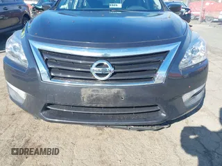 2015 Nissan Altima 2.5 S with VIN 1N4AL3AP7FC182401, listed as a IAAI auction lot 42110825 with 153,568 mi miles. Bid and sale history available at carsss.com. Image 6.