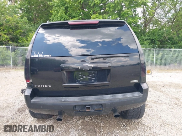 2007 Chevrolet Tahoe LT z VIN 1GNFK13067R331734, wystawiony jako IAAI lot #42372797 z przebiegiem 173 150 mil mil oraz . Historia ofert i sprzedaży dostępna na DreamBid. Obrazek 16.