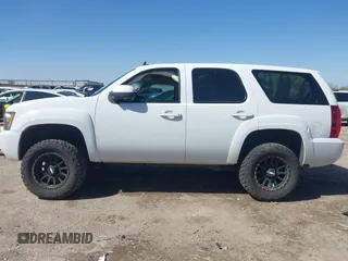 2009 Chevrolet Tahoe 1LT z VIN 1GNFK23049R106012, wystawiony jako IAAI lot #41695274 z przebiegiem 212 989 mil mil oraz . Historia ofert i sprzedaży dostępna na DreamBid. Obrazek 14.