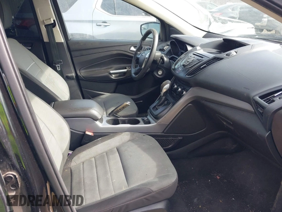 2015 Ford Escape SE with VIN 1FMCU9GX8FUB65137, listed as a IAAI auction lot 41657516 with 145,944 mi miles. Bid and sale history available at carsss.com. Image 5.
