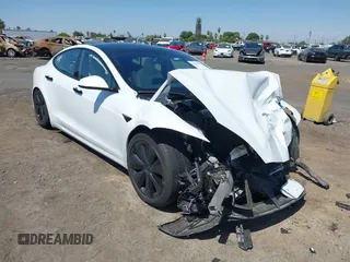 2023 Tesla Model S с VIN 5YJSA1E5XPF518693, выставлен на аукционе IAAI как лот 42768848 с пробегом 17 276 миль миль и . История ставок и продаж доступна на DreamBid. Изображение 1.
