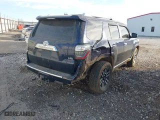 2020 Toyota 4Runner SR5 with VIN JTEBU5JR2L5830456, listed as a IAAI auction lot 41805595 with 52,525 mi miles. Bid and sale history available at carsss.com. Image 4.