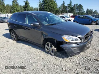 2013 Volvo XC60 T6 z VIN YV4902DZ7D2416551, wystawiony jako Copart lot #59271935 z przebiegiem 135 349 mil mil oraz Szkoda całkowita • Salvage title. Historia ofert i sprzedaży dostępna na DreamBid. Obrazek 4.
