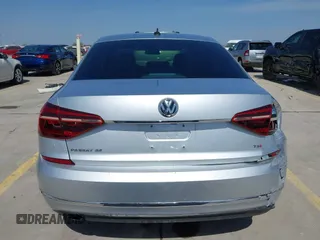2018 Volkswagen Passat 2.0T SE with VIN 1VWBA7A3XJC045113, listed as a IAAI auction lot 41814006 with 59,095 mi miles. Bid and sale history available at carsss.com. Image 16.