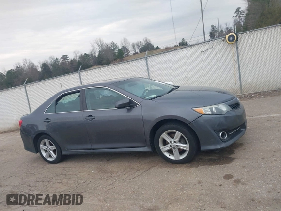 2014 Toyota Camry L with VIN 4T1BF1FKXEU813606, listed as a IAAI auction lot 41528889 with 252,866 mi miles. Bid and sale history available at carsss.com. Image 13.