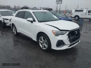 2021 Audi Q3 S line Premium with VIN WA1DECF39M1061718, listed as a IAAI auction lot 41409340 with 30,464 mi miles. Bid and sale history available at carsss.com. Image 1.