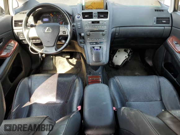 2010 Lexus HS 250h z VIN JTHBB1BA3A2021234, wystawiony jako Copart lot #68733254 z przebiegiem 113 210 mil mil oraz Szkoda całkowita • Salvage title. Historia ofert i sprzedaży dostępna na DreamBid. Obrazek 8.