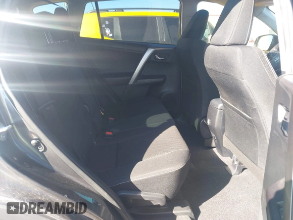 2018 Toyota RAV4 XLE with VIN JTMWFREV9JJ200629, listed as a IAAI auction lot 41821491 with 184,706 mi miles. Bid and sale history available at carsss.com. Image 8.