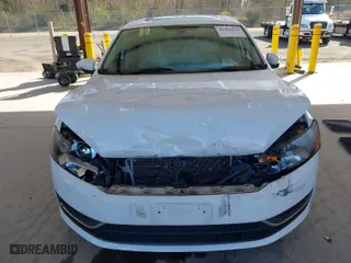 2012 Volkswagen Passat SE w/Sunroof with VIN 1VWBP7A32CC025052, listed as a IAAI auction lot 41960259 with 46,478 mi miles. Bid and sale history available at carsss.com. Image 12.