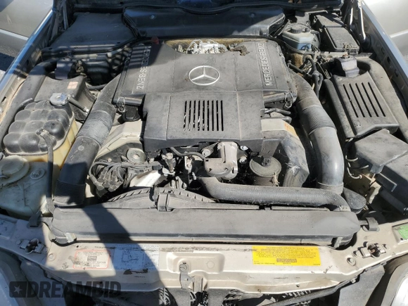 1992 Mercedes-Benz 500 z VIN WDBFA66E3NF060502, wystawiony jako Copart lot #50443615 z przebiegiem 99 956 mil mil oraz Czysty tytuł • Clean title. Historia ofert i sprzedaży dostępna na DreamBid. Obrazek 11.