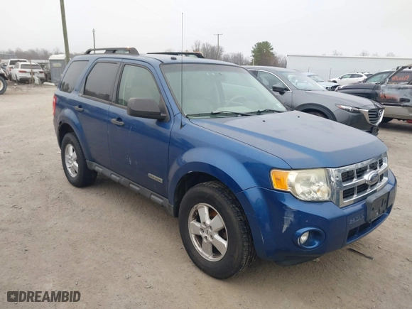 2008 Ford Escape XLT with VIN 1FMCU93Z38KD13961, listed as a IAAI auction lot 41798710 with 133,231 mi miles. Bid and sale history available at carsss.com. Image 1.