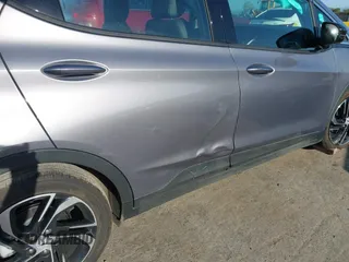 2023 Chevrolet Bolt EV 2LT z VIN 1G1FX6S05P4201698, wystawiony jako IAAI lot #41999199 z przebiegiem 5293 mil mil oraz . Historia ofert i sprzedaży dostępna na DreamBid. Obrazek 6.