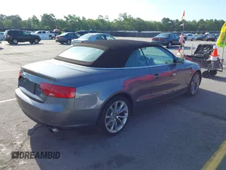 2013 Audi A5 Premium Plus z VIN WAULFAFH5DN009944, wystawiony jako IAAI lot #42508314 z przebiegiem 233 593 mil mil oraz . Historia ofert i sprzedaży dostępna na DreamBid. Obrazek 4.