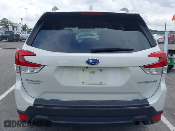 2019 Subaru Forester Premium with VIN JF2SKAEC5KH564387, listed as a IAAI auction lot 39915371 with 57,331 mi miles. Bid and sale history available at carsss.com. Image 16.