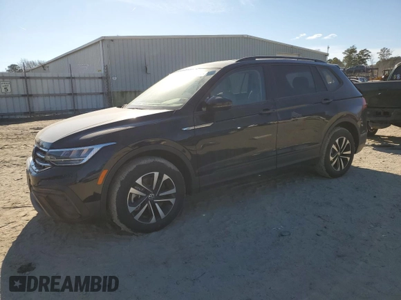 2024 Volkswagen Tiguan S with VIN 3VVRB7AX4RM208299, listed as a Copart auction lot 42819565 with 930 mi miles and Salvage Title. Bid and sale history available at carsss.com. Image 1.